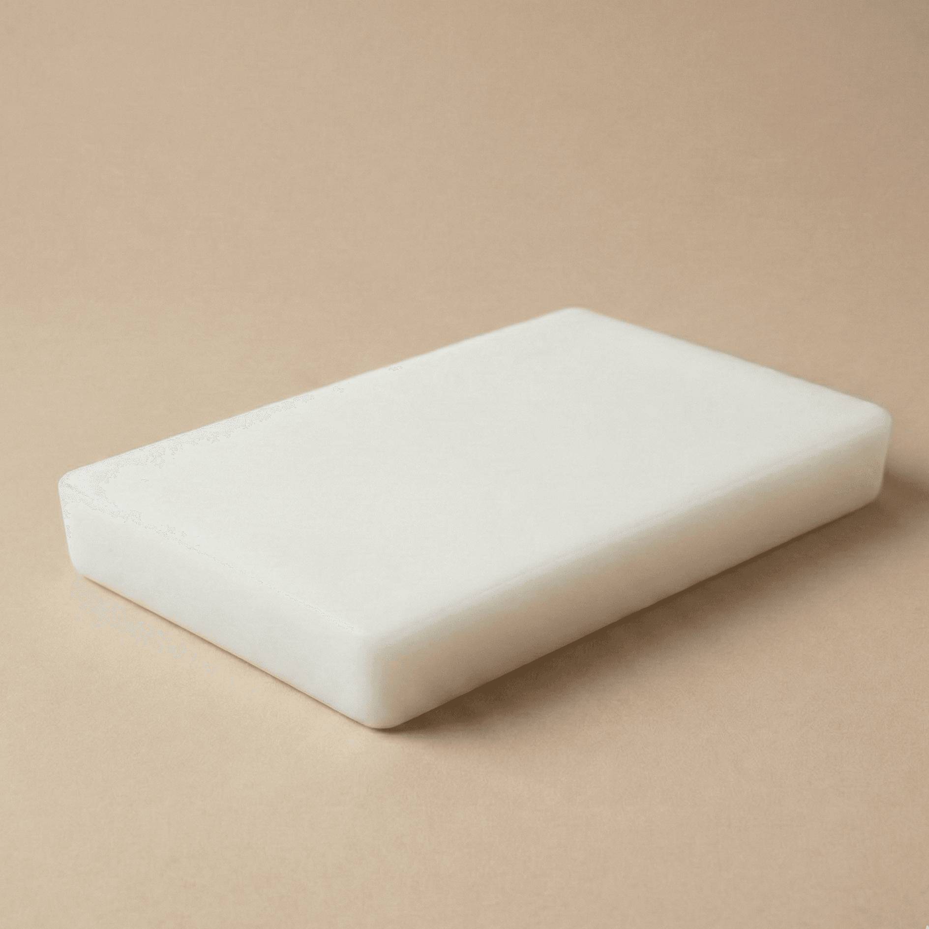 Cera de Abeja Blanca Refinada 63 – Pureza Absoluta y Lienzo Neutro